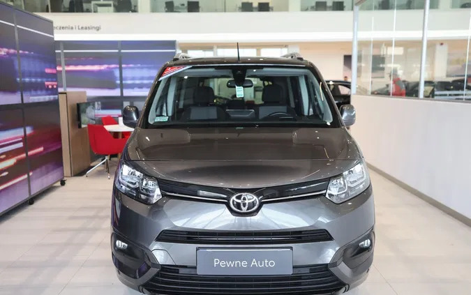 toyota proace city verso śląskie Toyota Proace City Verso cena 123850 przebieg: 67556, rok produkcji 2021 z Kamieńsk